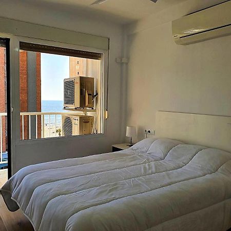 First Line Apartment With 3 Bedrooms And Seaviews Benidorm Extérieur photo