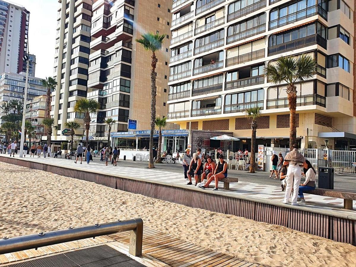 First Line Apartment With 3 Bedrooms And Seaviews Benidorm Extérieur photo